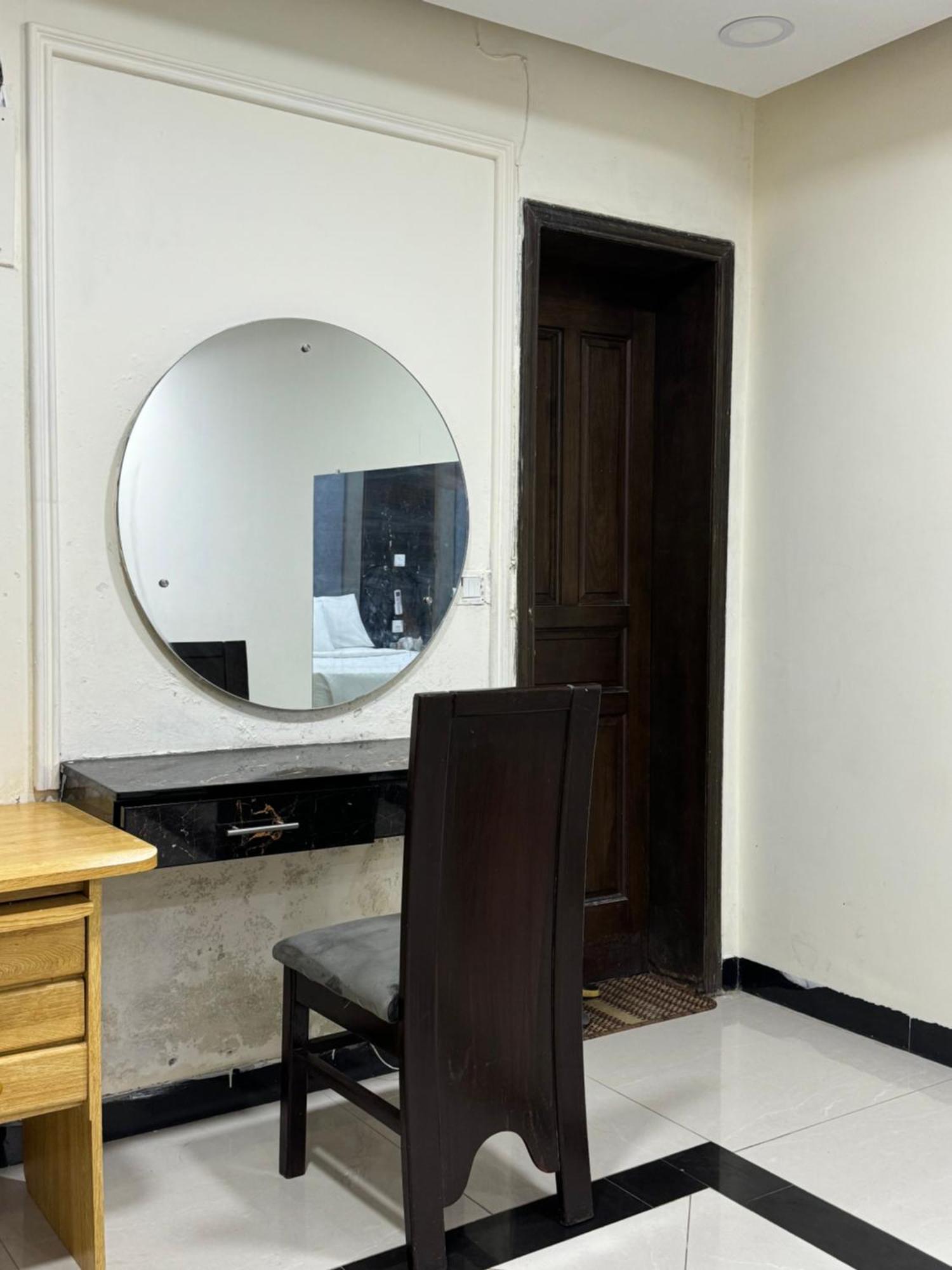 Rose Valet Guest House Исламабад Екстериор снимка