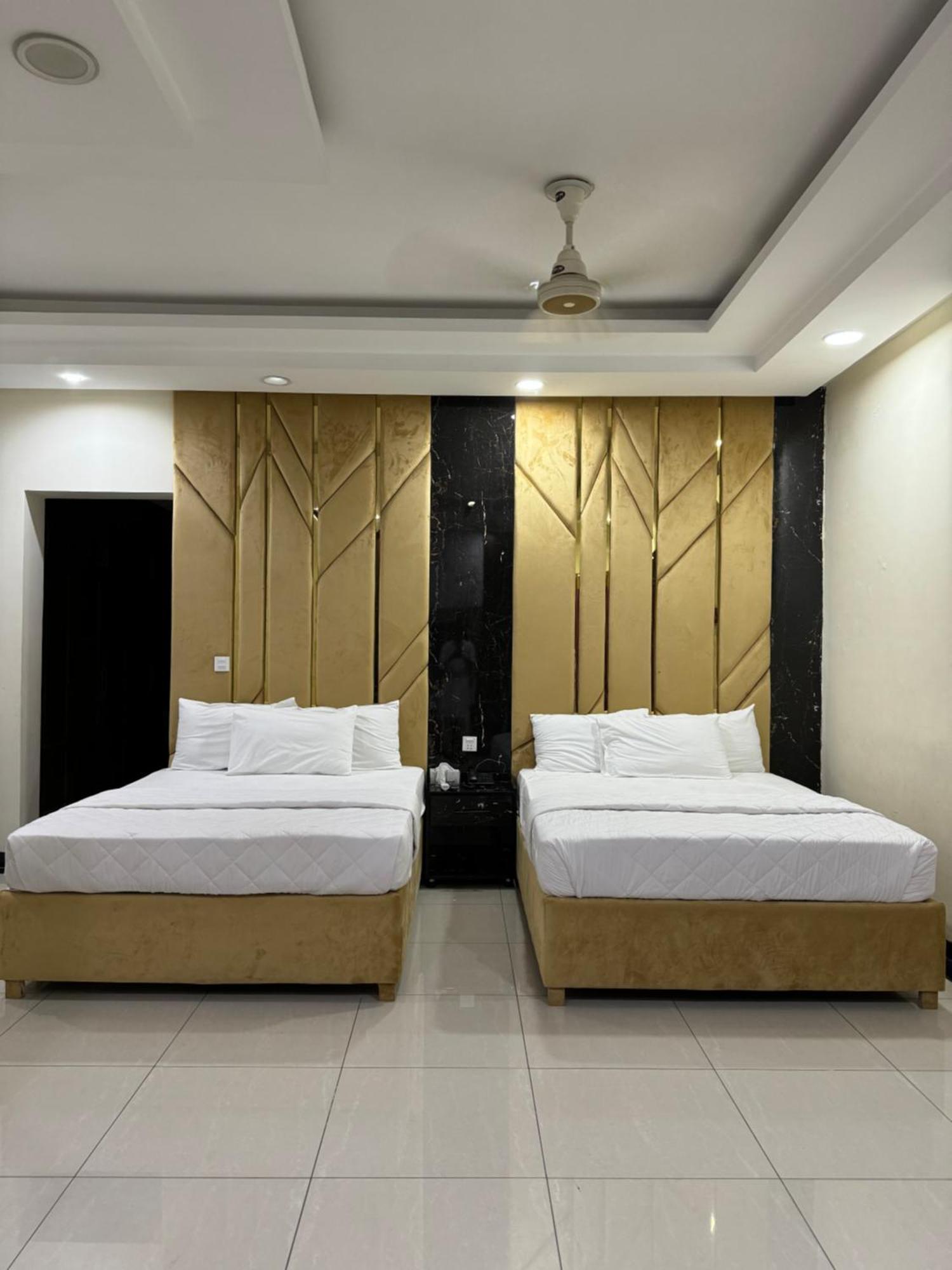 Rose Valet Guest House Исламабад Екстериор снимка